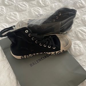 New Balenciaga sneakers size 10